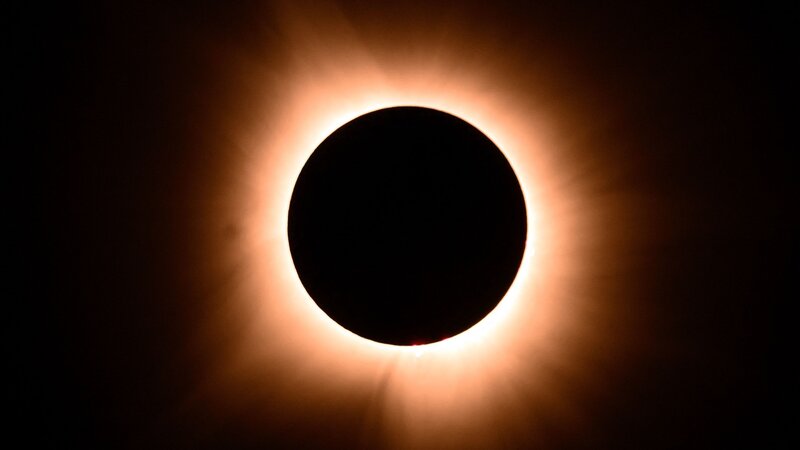 Tres citas astronómicas únicas en España 🇪🇸